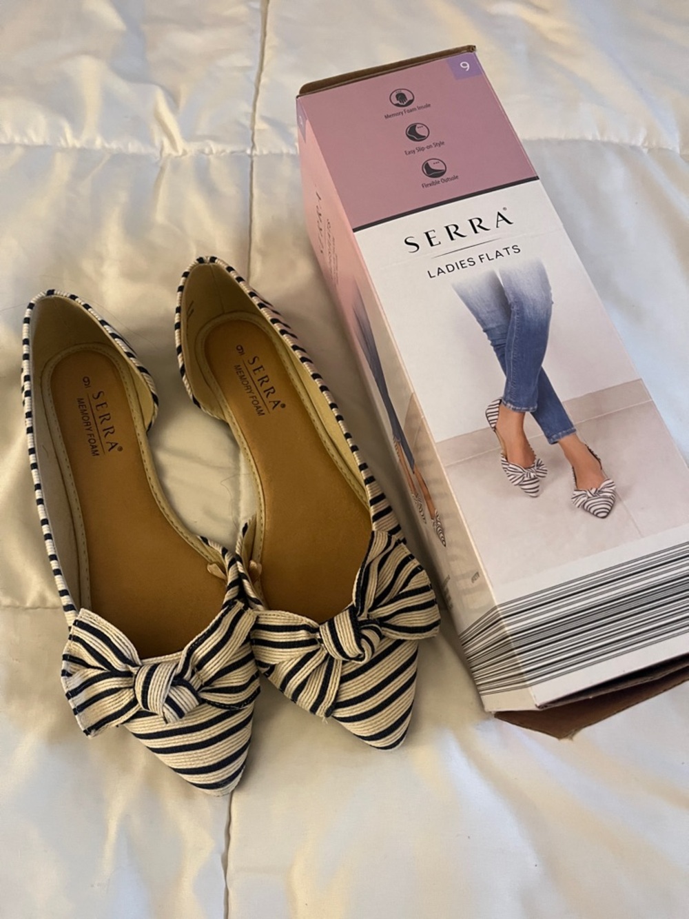 Serra Striped Pointed-Toe Bow Flats - Navy & White size 9